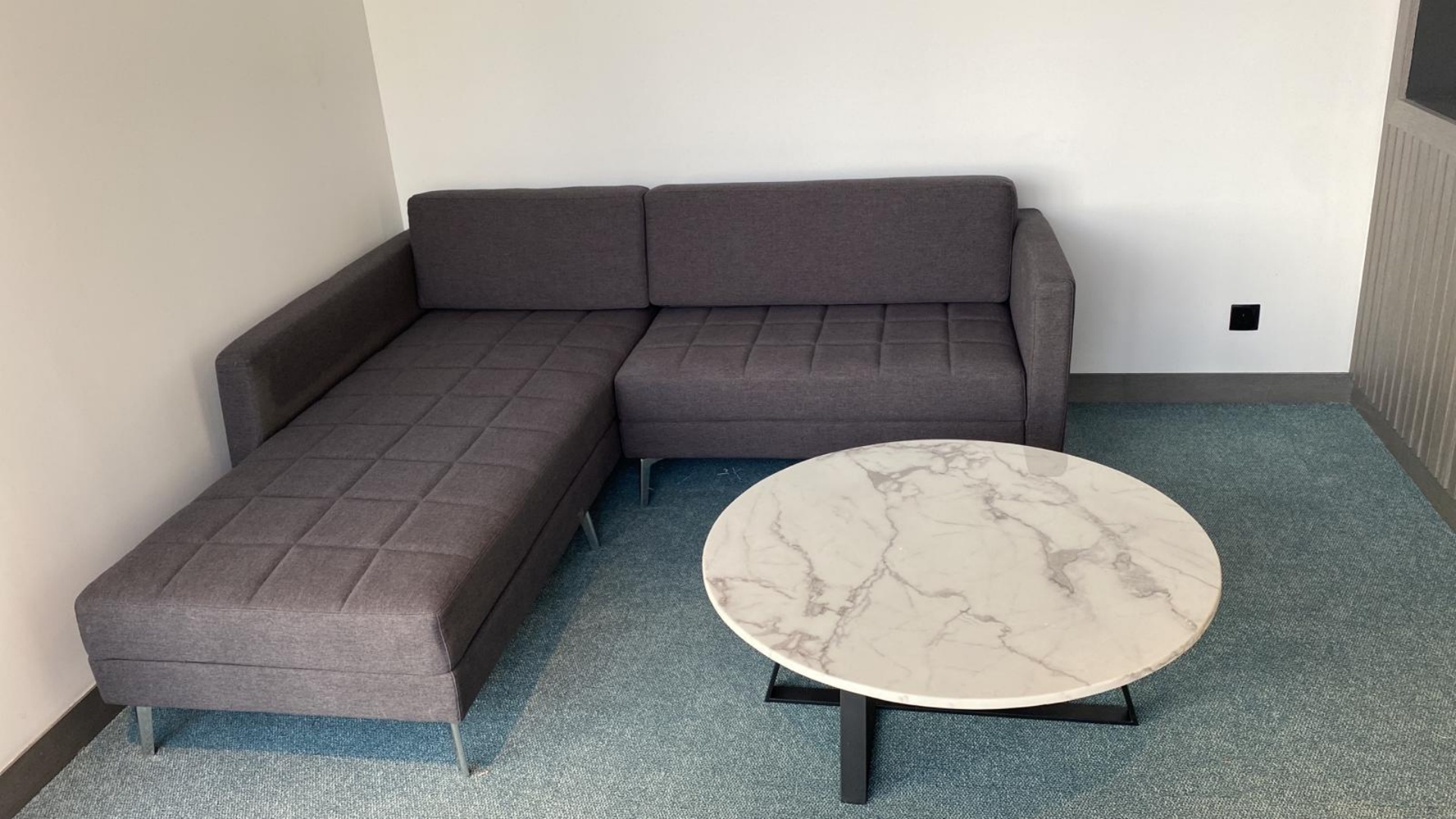 canap&eacute; et table basse