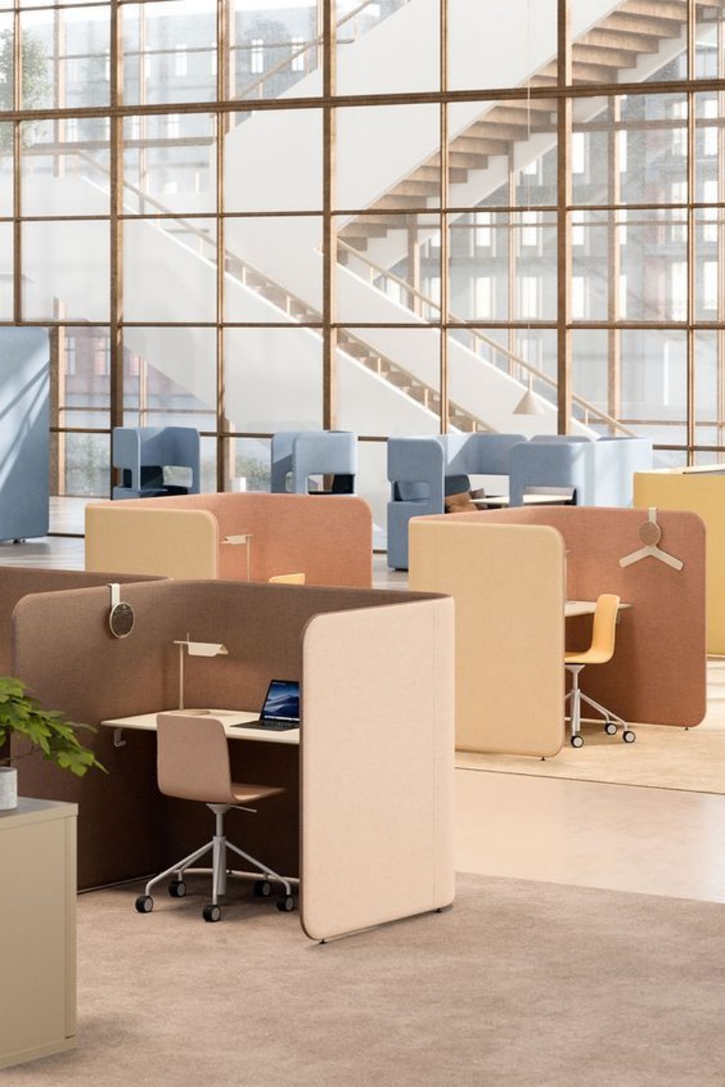 Cabines de bureau color&eacute;es