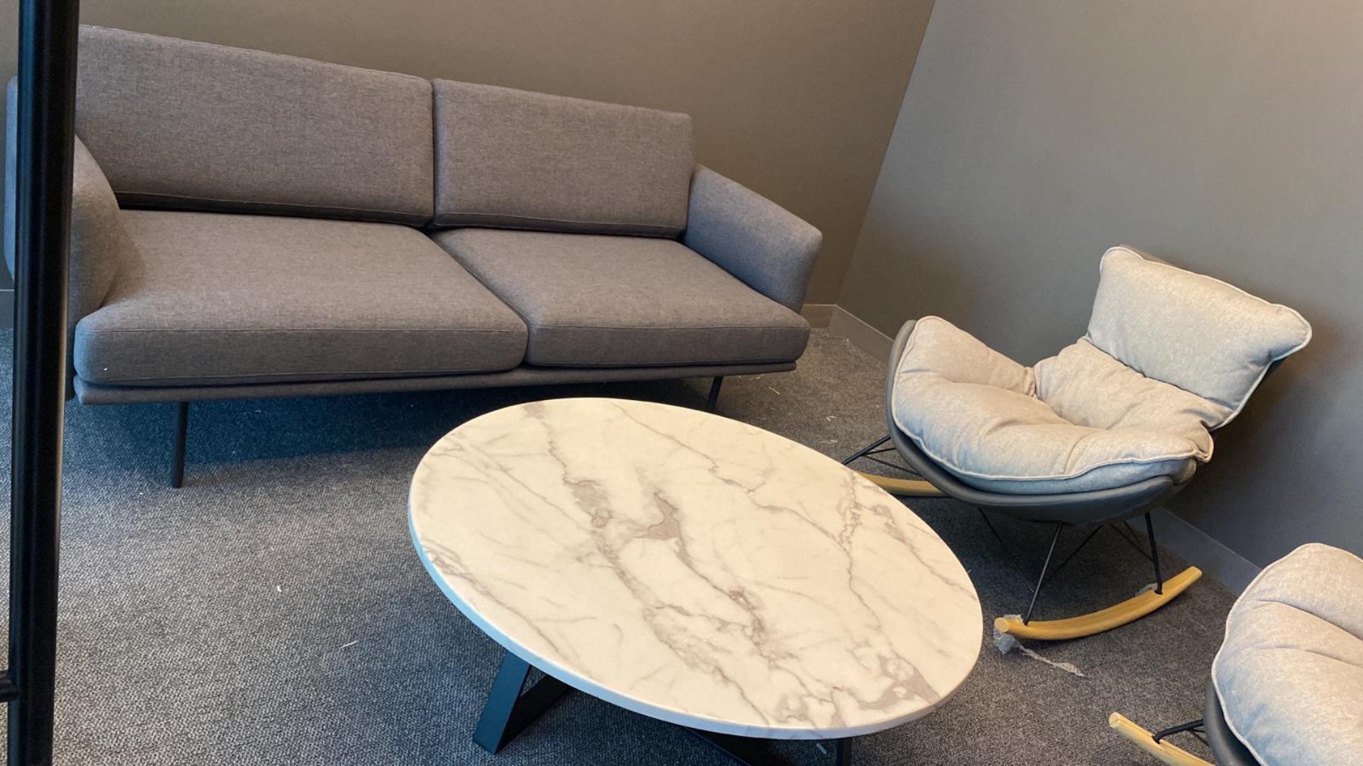 chaise dans la conception de bureau