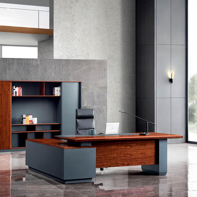Bureau en forme de L de bureau commercial